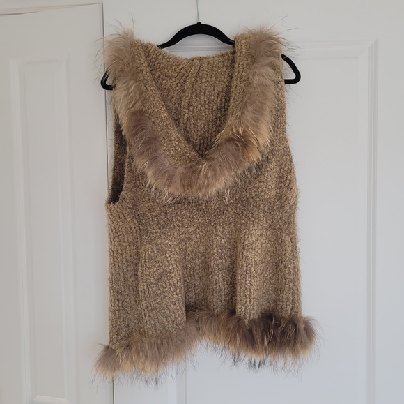Rudsak Raccoon Fur Hooded Vest, Size M/L - Picture 9 of 16